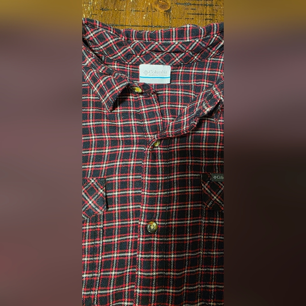 Columbia Men's Red and Black Checkered Shirt Flannel Large
